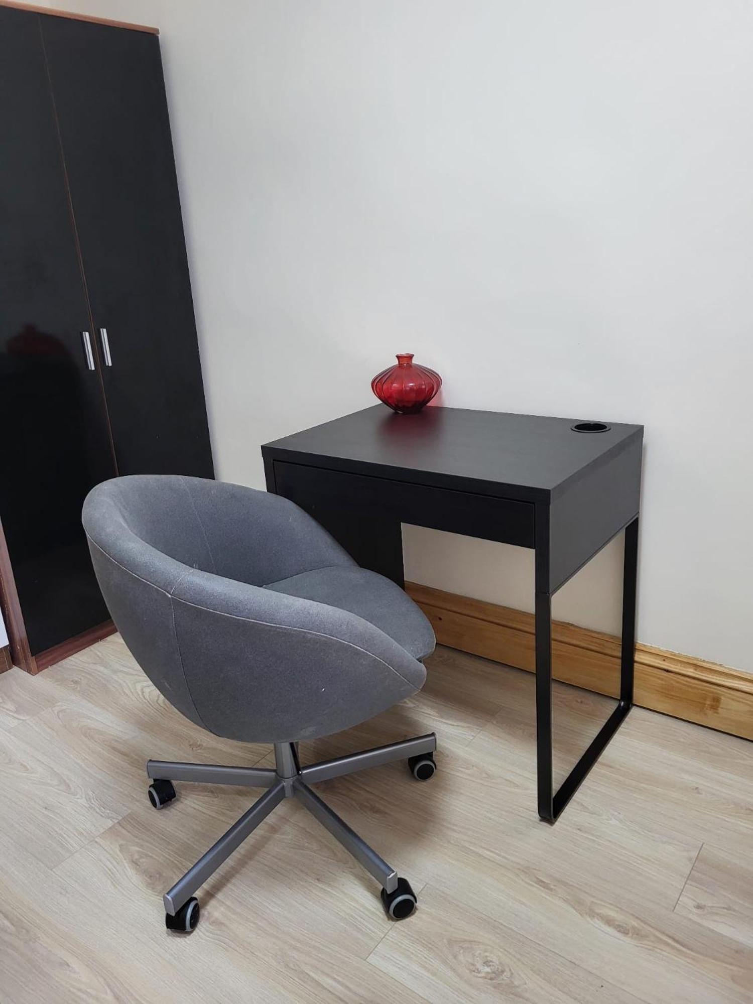 In 6 Minutes Drive To Victoria Station Homestay